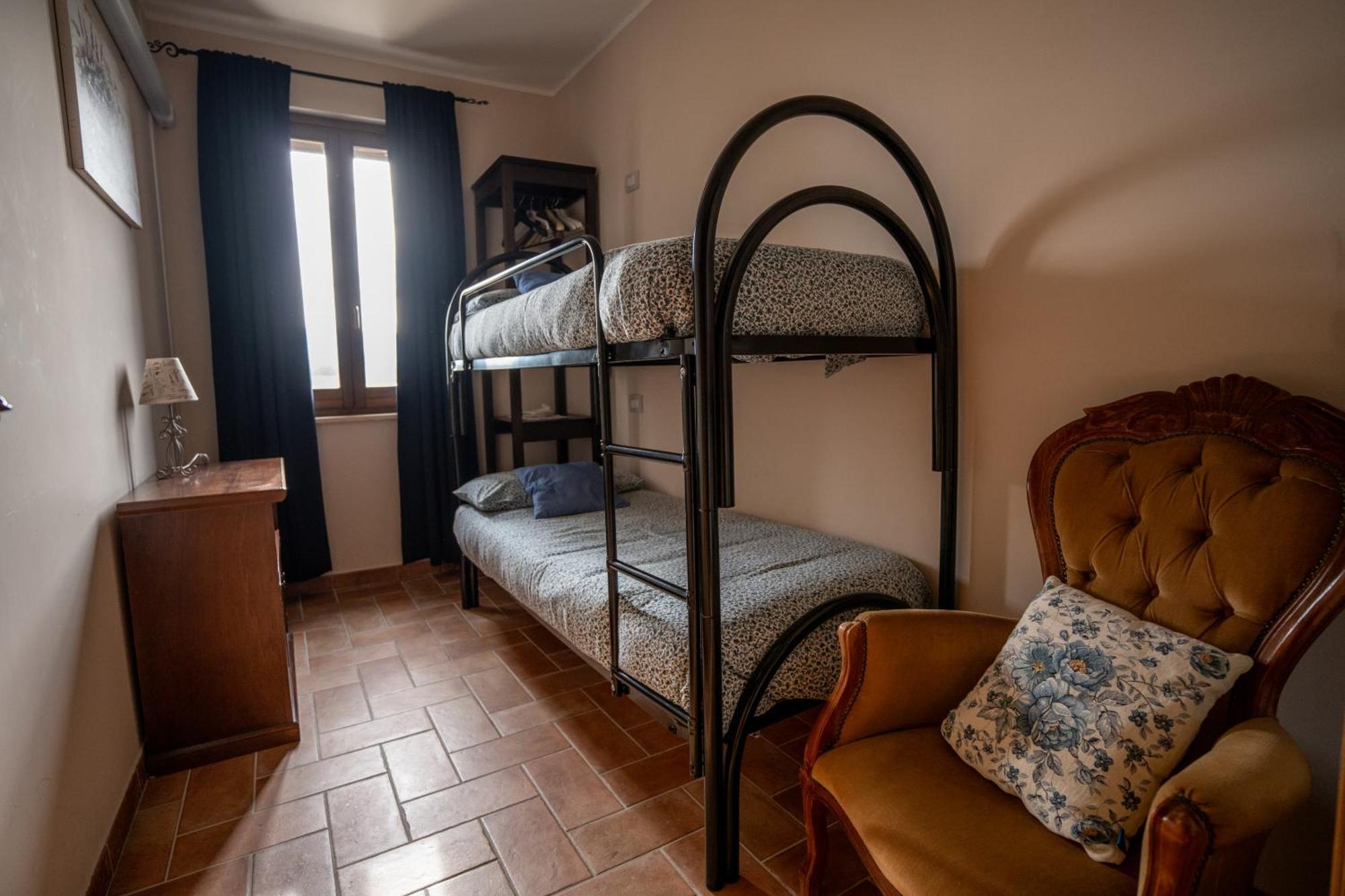 Casa Cardarella Guest House Beroide Eksteriør bilde