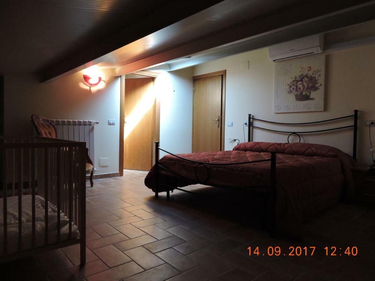 Casa Cardarella Guest House Beroide Eksteriør bilde