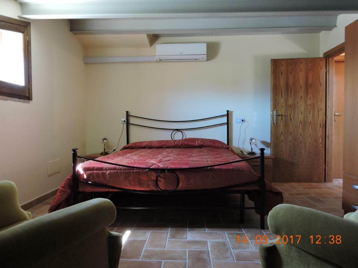 Casa Cardarella Guest House Beroide Eksteriør bilde
